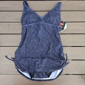 TYR Durafast Elite MantraV-Neck Sheath Black Women 1-PC Swimsuit SZ 8 New